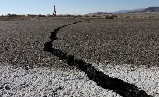 California Struck By 7.1 Earthquake, Home Shifted, Roads Cracked