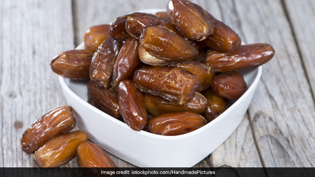 Healthy Cooking Tips: How To Make Date Paste To Replace Sugar In Desserts