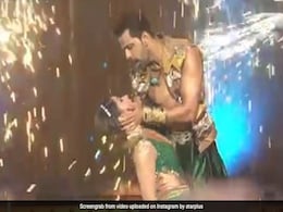 Nach Baliye 9: उर्वशी ढोलकिया ने अपने एक्स के साथ कुछ इस तरह किया रोमांटिक डांस, Video देख रह जाएंगे हैरान Nach Baliye 9: उर्वशी ढोलकिया ने अपने एक्स के साथ कुछ इस तरह किया रोमांटिक डांस, Video देख रह जाएंगे हैरान