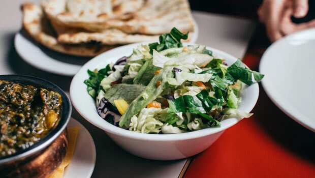 Healthy Diet Tips: इन 7 दिलचस्प तरीकों से अपने सिंपल खाने को भी बनाएं सुपर हेल्दी और टेस्टी