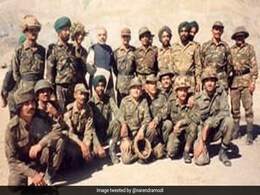 कारगिल विजय : भारतीय सेना को चारवाहे ने दी थी खबर- वहां कुछ लोग घुस आए हैं कारगिल विजय : भारतीय सेना को चारवाहे ने दी थी खबर- वहां कुछ लोग घुस आए हैं