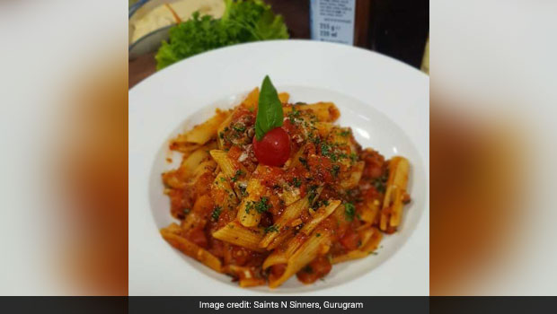 Brunch At Saints N Sinners Is An Enjoyable Budget Affair With An All-You-Can-Eat Menu