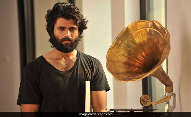 Why <I>Arjun Reddy</I> Star Vijay Deverakonda Hasn't Watched <I>Kabir Singh</I>: 'I Know The Story'