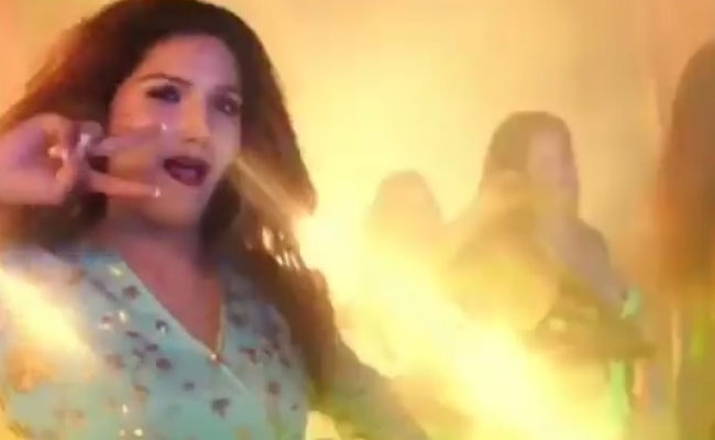 Sapna Choudhary की आंखों का फिर चला जादू, धमाकेदार डांस Video ने मचाया धमाल