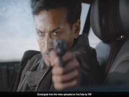 <I>War</i>: Hrithik Roshan, Tiger Shroff's Car Scene Required A Trip To The Arctic Circle <I>War</i>: Hrithik Roshan, Tiger Shroff's Car Scene Required A Trip To The Arctic Circle