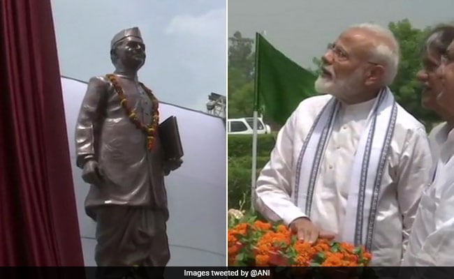 Live Updates : पीएम नरेंद्र मोदी ने वाराणसी में की वृक्षारोपण अभियान की शुरुआत