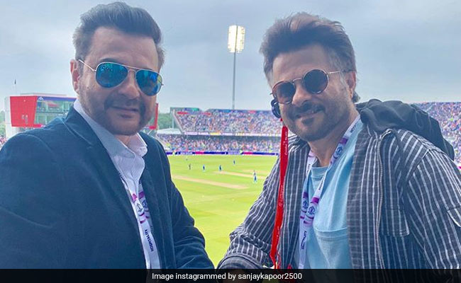 ओल्डट्रैफर्ड ग्राउंड पर भाई संजय कपूर के साथ टीम इंडिया का सपोर्ट करते हुए दिखे अनिल कपूर