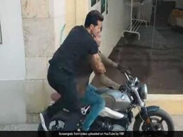 ऋतिक रोशन और टाइगर श्रॉफ ने पुर्तगाल की सबसे ऊंची चोटी पर किए खतरनाक स्टंट, Video उड़ा देगा होश ऋतिक रोशन और टाइगर श्रॉफ ने पुर्तगाल की सबसे ऊंची चोटी पर किए खतरनाक स्टंट, Video उड़ा देगा होश