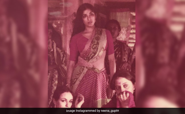 Soni Razdan's Comment On Neena Gupta's Throwback Pic From '<i>Mandi</i> Days' Is Epic