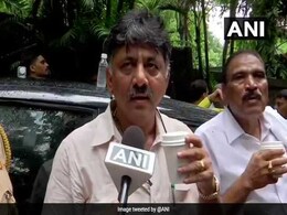 DK Shivakumar Stopped As Karnataka Rebel Lawmakers Alleged Threat: Centre DK Shivakumar Stopped As Karnataka Rebel Lawmakers Alleged Threat: Centre