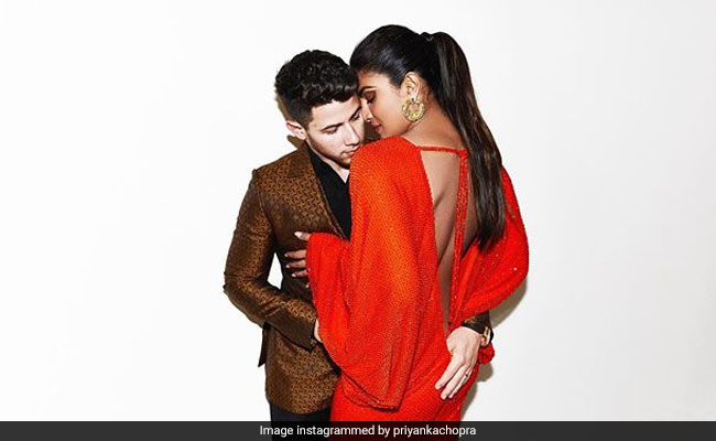 Seen Priyanka Chopra And Nick Jonas' Romantic Dance Video From Tuscany Vacation Yet?