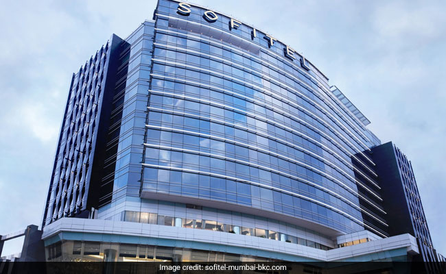 Seen At Karnataka Rebels' Hotels, Mumbai BJP Leaders Claim Coffee, Dinner