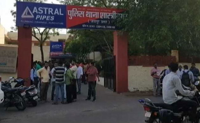 Man, 25, Kills Lover, Hangs Self To Death In Jaipur