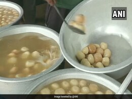 'ओडिशा रसगुल्ले' को मिला बहुप्रतीक्षित 'जीआई' टैग, राज्य के लोगों ने जताई खुशी 'ओडिशा रसगुल्ले' को मिला बहुप्रतीक्षित 'जीआई' टैग, राज्य के लोगों ने जताई खुशी