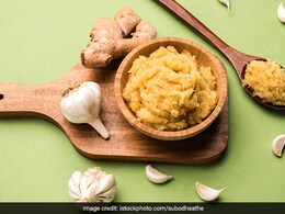 मार्केट से खरीदने की नहीं पड़ेगी जरूरत घर पर ऐसे तैयार करें अदरक लहसुन का पेस्ट, हफ्तों तक रहेगा एकदम फ्रेश मार्केट से खरीदने की नहीं पड़ेगी जरूरत घर पर ऐसे तैयार करें अदरक लहसुन का पेस्ट, हफ्तों तक रहेगा एकदम फ्रेश