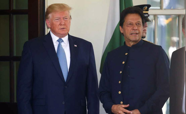 Donald Trump Urges India-Pak Dialogue On Kashmir In Call With Imran Khan
