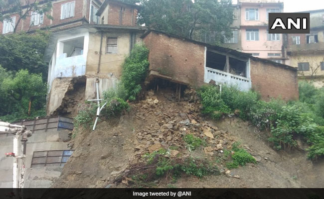 Massive Mudslide Block Chandigarh-Shimla Highway