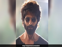 Google Trends 2019: शाहिद कपूर की Kabir Singh को गूगल पर सबसे ज्यादा सर्च किया गया, फिल्म ने बनाया रिकॉर्ड Google Trends 2019: शाहिद कपूर की Kabir Singh को गूगल पर सबसे ज्यादा सर्च किया गया, फिल्म ने बनाया रिकॉर्ड