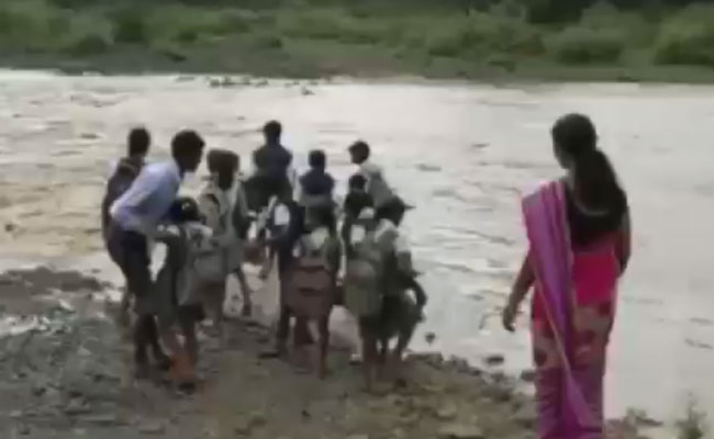 183 Students, Stranded In Madhya Pradesh Hostel For Floods, Rescued