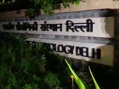 டெல்லி ஐஐடியில் பணியாளர் குடும்பத்துடன் தற்கொலை