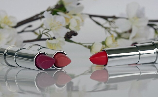 Lipstick Day 2019: Grab These 8 Lipsticks At Up To 50% Off Lipstick Day 2019: Grab These 8 Lipsticks At Up To 50% Off