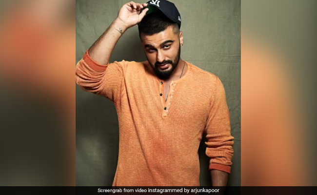 Arjun Kapoor, Prepping For <i>Panipat</i>, Removes Cap After 9 Months. Malaika Arora Says....