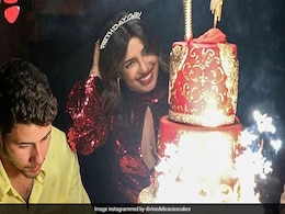 Viral Pics: Priyanka Chopra Matched Her Little Red Dress With Sindoor Viral Pics: Priyanka Chopra Matched Her Little Red Dress With Sindoor