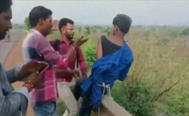 Man Thrashed For Allegedly Smuggling Cattle in Madhya Pradesh