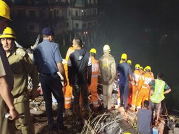 हिमाचल प्रदेश के सोलन हादसे में सेना के 6 जवानों समेत 7 लोगों की मौत, 6 जवान अभी भी होटल के मलबे में फंसे हिमाचल प्रदेश के सोलन हादसे में सेना के 6 जवानों समेत 7 लोगों की मौत, 6 जवान अभी भी होटल के मलबे में फंसे