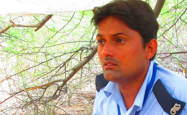 JNU का गार्ड अब बनेगा वहां का स्टूडेंट, ये है 33 साल के रामजल मीणा की सक्सेस स्टोरी