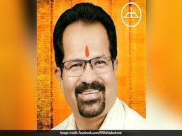 मुंबई के मेयर की गाड़ी 'नो पार्किंग जोन' में पाई गई, ट्रैफिक पुलिस ने काटा चालान मुंबई के मेयर की गाड़ी 'नो पार्किंग जोन' में पाई गई, ट्रैफिक पुलिस ने काटा चालान
