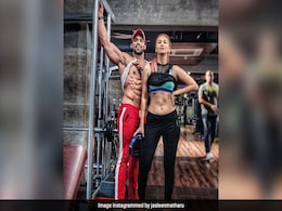 अनूप जलोटा से ब्रेकअप के बाद जसलीन ने बनाए ऐब्स, शिवाशीष से फ्रेंडशिप पर कही ये बात- देखें फोटो अनूप जलोटा से ब्रेकअप के बाद जसलीन ने बनाए ऐब्स, शिवाशीष से फ्रेंडशिप पर कही ये बात- देखें फोटो