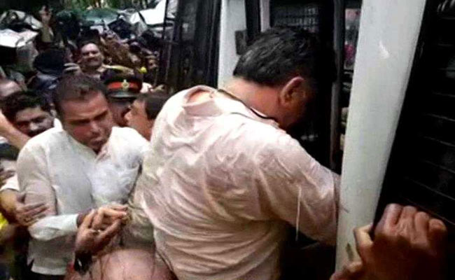 Karnataka Political Crisis LIVE Updates: 2 More Congress Lawmakers Resign, Bringing Karnataka Coalition Down By 18