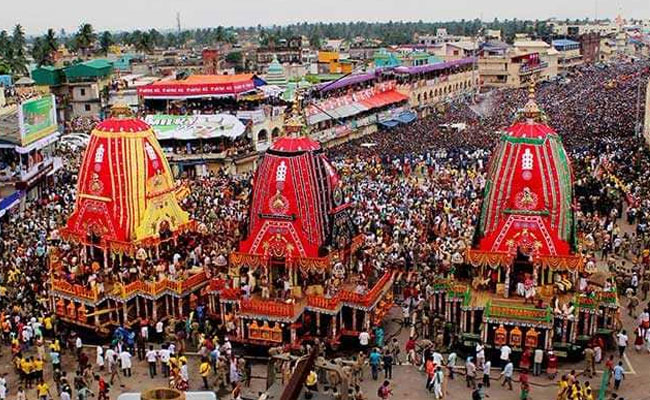 कौमी एकता का संदेश: मुस्लिमों ने जगन्नाथ रथ यात्रा के लिए दान किया चांदी का रथ