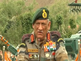 पाकिस्तान ने LOC पर बढ़ाई सुरक्षा, सेना प्रमुख ने कहा- चिंता की कोई बात नहीं पाकिस्तान ने LOC पर बढ़ाई सुरक्षा, सेना प्रमुख ने कहा- चिंता की कोई बात नहीं