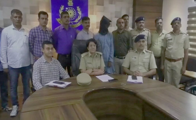 Inspired By <i>"Dhoom 2"</i>, Gujarat Gang Attempt ATM Heist; Arrested