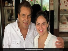 Dharmendra And Esha Deol Are A Happy Father-Daughter Duo In This Pic Dharmendra And Esha Deol Are A Happy Father-Daughter Duo In This Pic