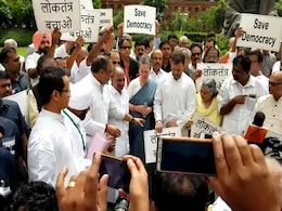 Sonia, Rahul Gandhi Join Protests After Karnataka, Goa Congress Meltdown Sonia, Rahul Gandhi Join Protests After Karnataka, Goa Congress Meltdown