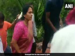BJP Leader's 1,000-Step Climb To Temple To Pray For BS Yeddyurappa BJP Leader's 1,000-Step Climb To Temple To Pray For BS Yeddyurappa