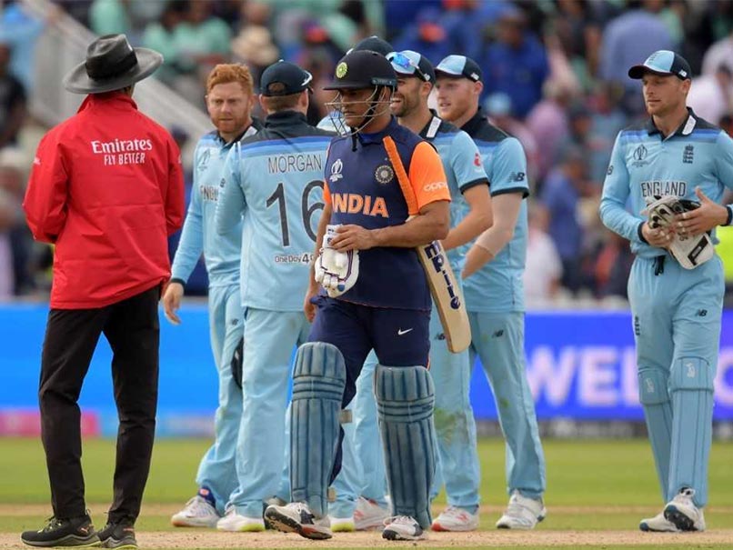 Sanjay Bangar Jumps To MS Dhoni's Defence, Says "Surprised" By Criticism