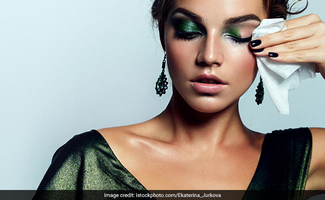 7 Makeup Removal Wipes Which Cut Down On Time Taken For Your Beauty Routine