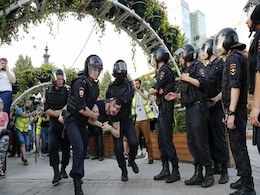 1,400 Arrested At Moscow Protest Demanding Free Elections In Russia 1,400 Arrested At Moscow Protest Demanding Free Elections In Russia