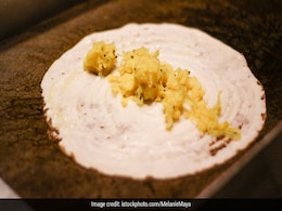 Indian Cooking Tips: How To Make Potato Palya (Sauteed Potato Mash) For Masala Dosa Indian Cooking Tips: How To Make Potato Palya (Sauteed Potato Mash) For Masala Dosa