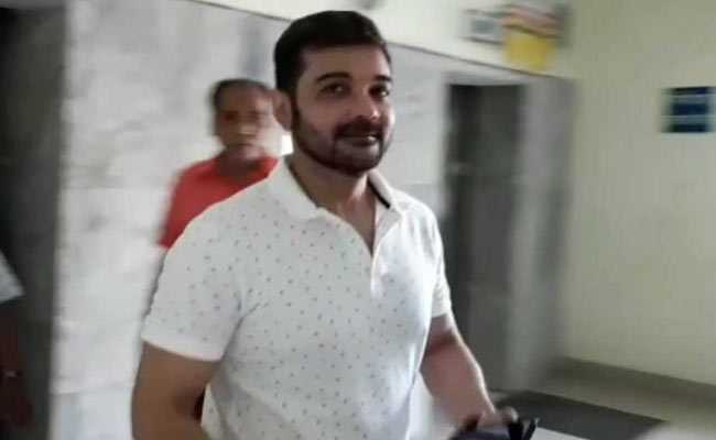 Bengal Superstar Prosenjit Chatterjee Questioned In Chit Fund Scam