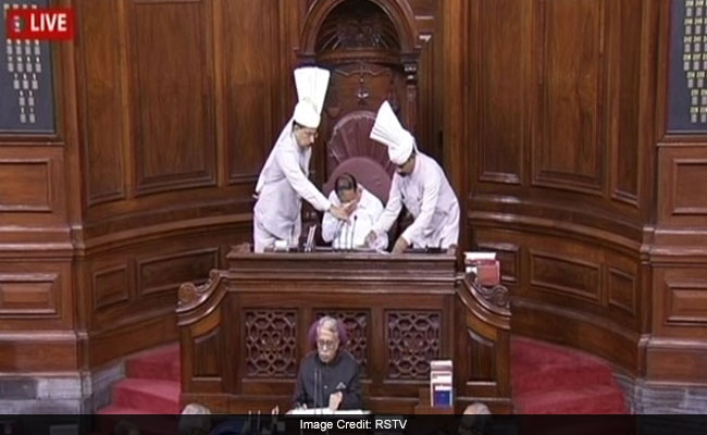 Venkaiah Naidu Mourns '7 am Breakfast Friend' Jaipal Reddy, Breaks Down