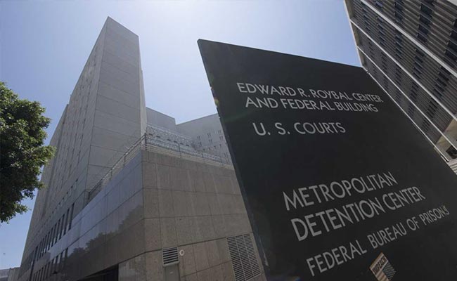 Man Killed After Throwing "Incendiary Devices" At Detention Centre In US