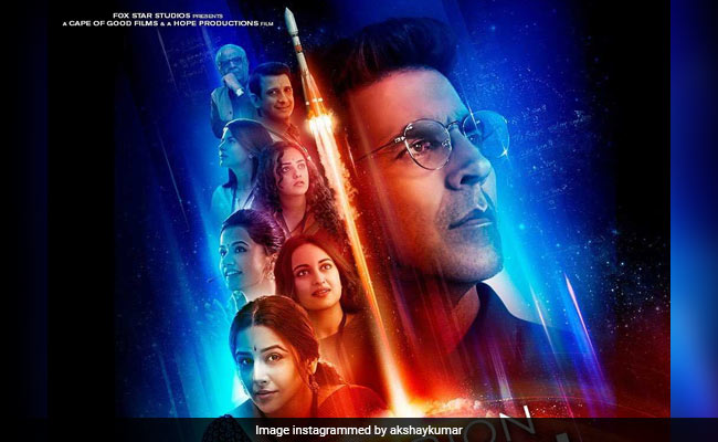 <i>Mission Mangal</i> Poster: Akshay Kumar And His 'Underdogs' Are Set For Their Mission