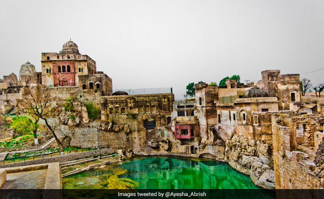 शोएब अख्तर ने दिखाया पाकिस्तान में हिंदू मंदिर, बोले- 'यहां भगवान शिव अपनी बेगम के लिए खूब रोए थे...'