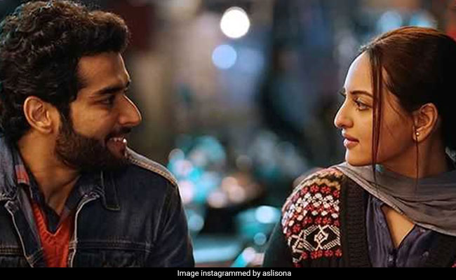 <i>Khandaani Shafakhana</i> Song <i>Dil Jaaniye</i>: Sonakshi Sinha Hates Priyansh Jora Like She Loves Him