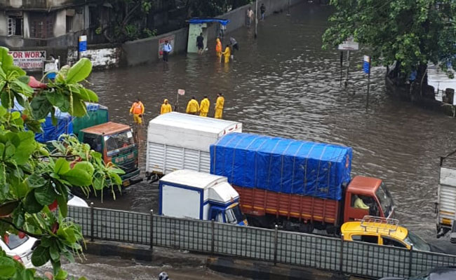 Mumbai Rains Highlights: Road, Rail Traffic Hit Due To Water-Logging After Heavy Rain